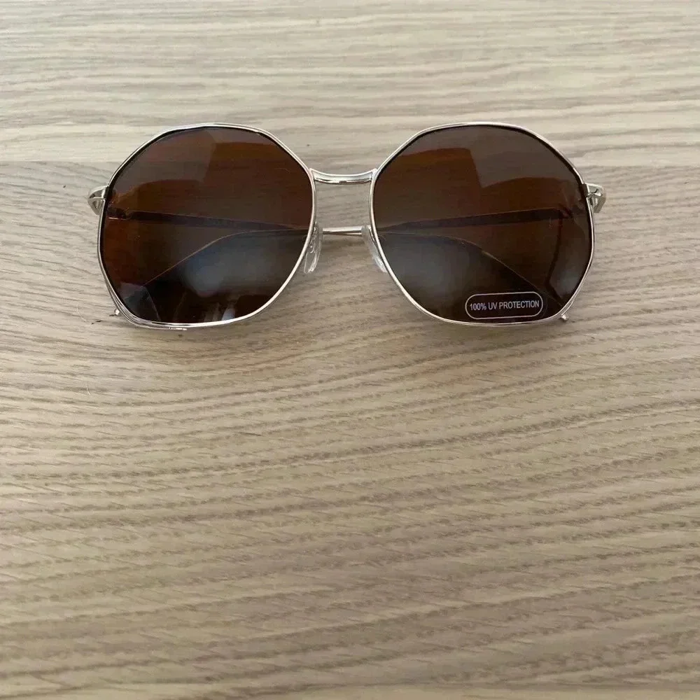 🆕Fashion Gold Metal Frame Sunglasses🆕